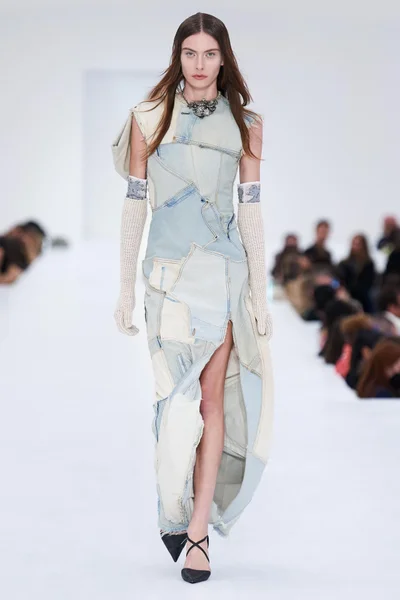 Look 39